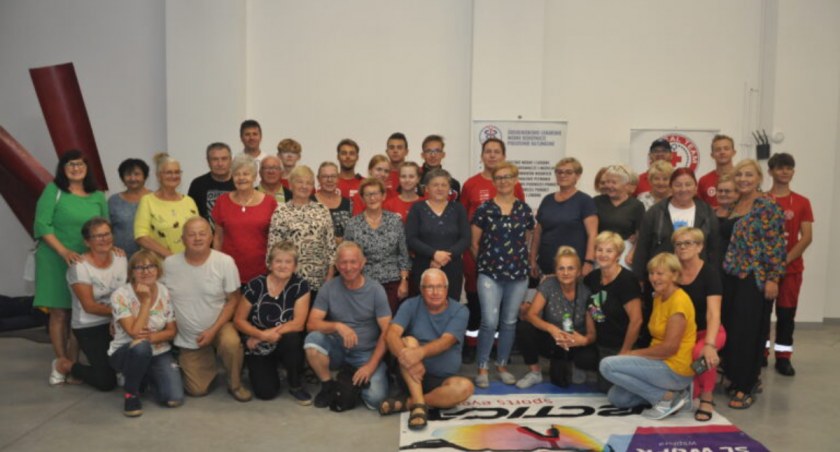 Seniorzy i Stowarzyszenie na rzecz ratownictwa. Szkolenie z pierwszej pomocy w Orońsku