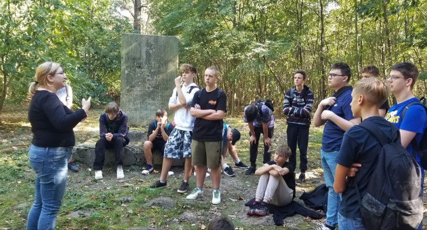 Upamiętnienie 81. rocznicy deportacji Żydów z Szydłowca