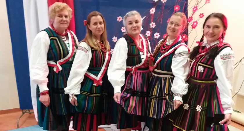 Stowarzyszenie Wrzos z gminy Chlewiska upamiętniło Święto Niepodległości