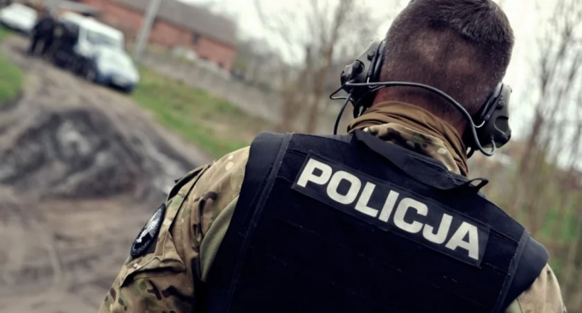 Porwanie kobiety na terenie powiatu szydłowieckiego? Alarm dla policjantów z regionu