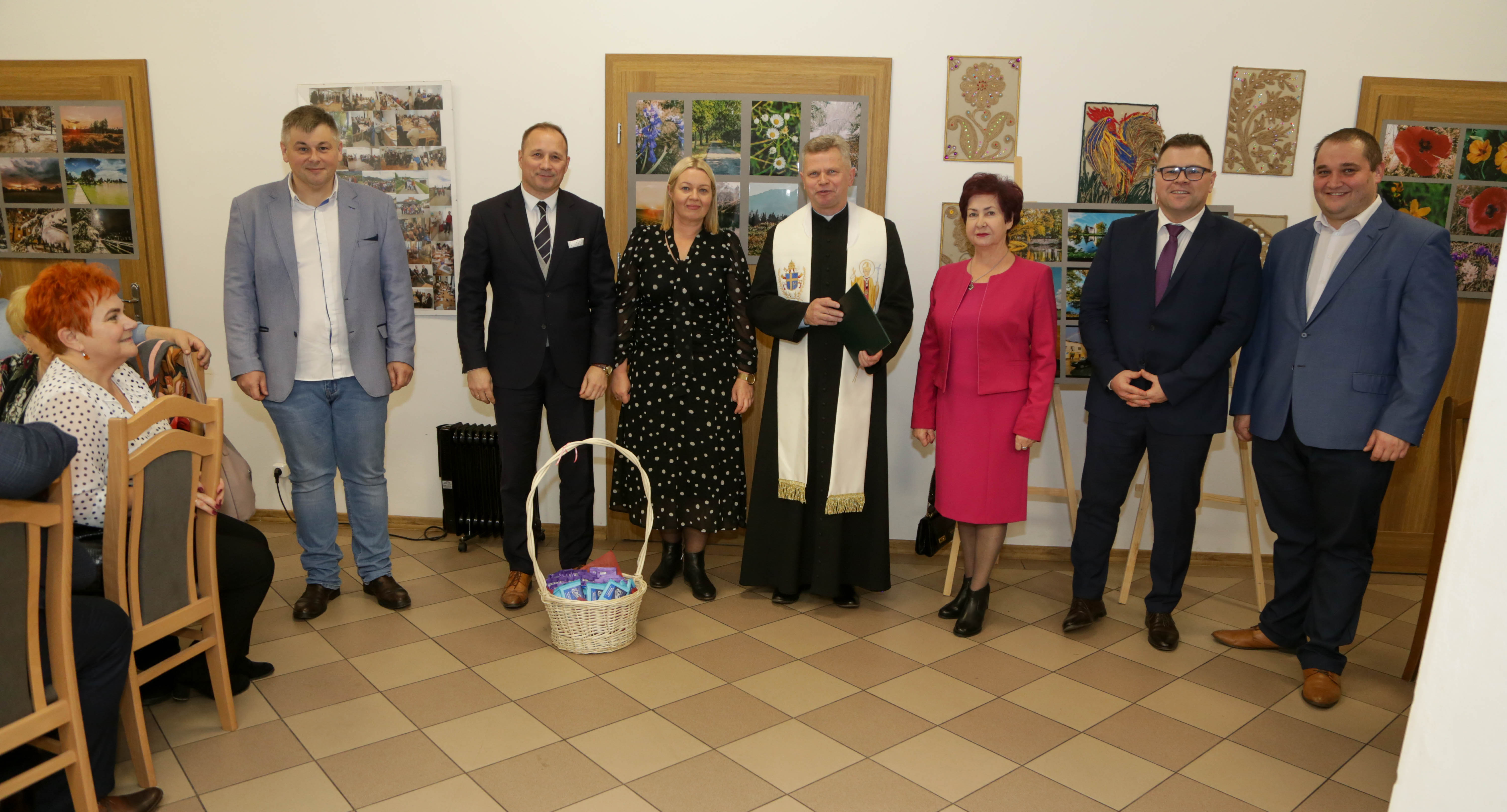 Wigilia i otwarcie wystawy fotograficznej w Klubie Seniora w Szydłowcu 