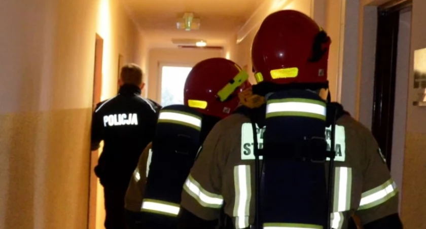 Ewakuacja i pożar w Komendzie Policji w Szydłowcu.  Ale to tylko ćwiczenia!