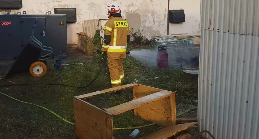 Szybka reakcja straży pożarnej na fermie drobiu w Orońsku