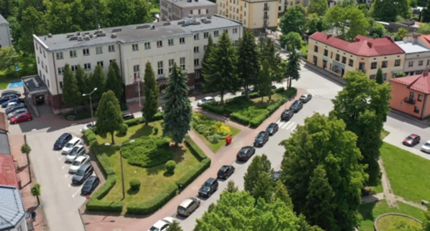 Co dalej z Placem Marii Konopnickiej w Szydłowcu?
