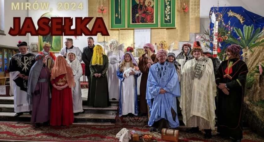 Jasełka w parafii w Mirowie