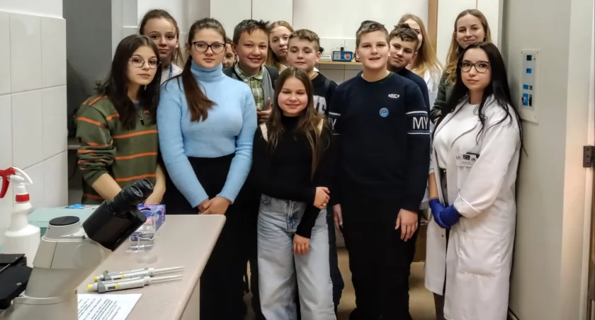 Noc Biologów w PSP nr 2 im. Jana Pawła II w Szydłowcu