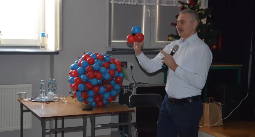Szydłowiec. Wyjątkowy wykład z udziałem absolwenta szydłowieckiego Liceum 