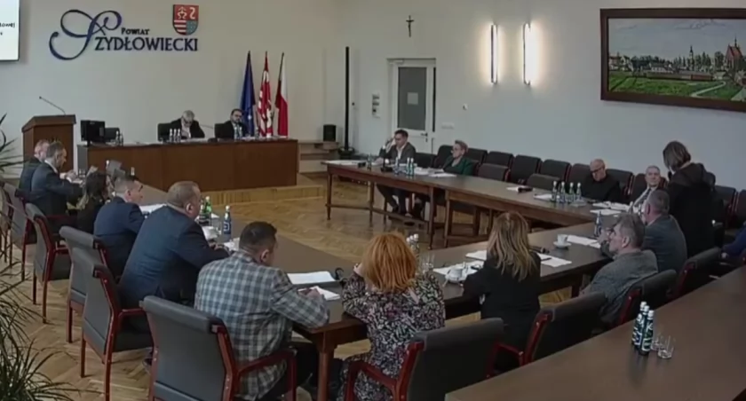 Nowy starosta i zarząd powiatu w Szydłowcu. W środę sesja
