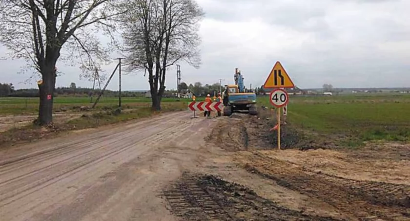 Szydłowiec, Mirów, Chlewiska, Orońsko. Są pieniądze na drogi. Zobacz ile i na co?