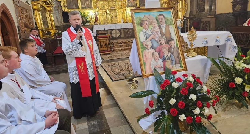 Relikwie błogosławionej rodziny Ulmów w Szydłowcu