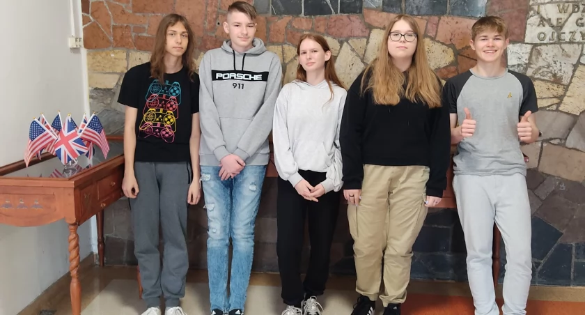 Uczniowie z Szydłowca w Ogólnopolskim Konkursie Języka Angielskiego