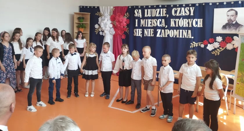 Relacja z jubileuszu 60-lecia szkoły w Cukrówce