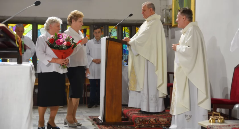  Pożegnanie księdza Tadeusza i imieniny księdza Jana w parafii w Mirowie
