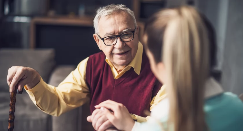 Alzheimer – sejmik Mazowsza wspiera budowę domów dziennego pobytu seniorów