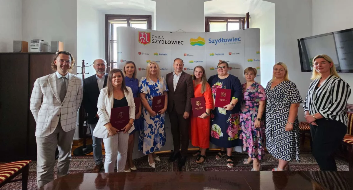 Wręczenie aktów nadania stopnia nauczyciela mianowanego w Szydłowcu