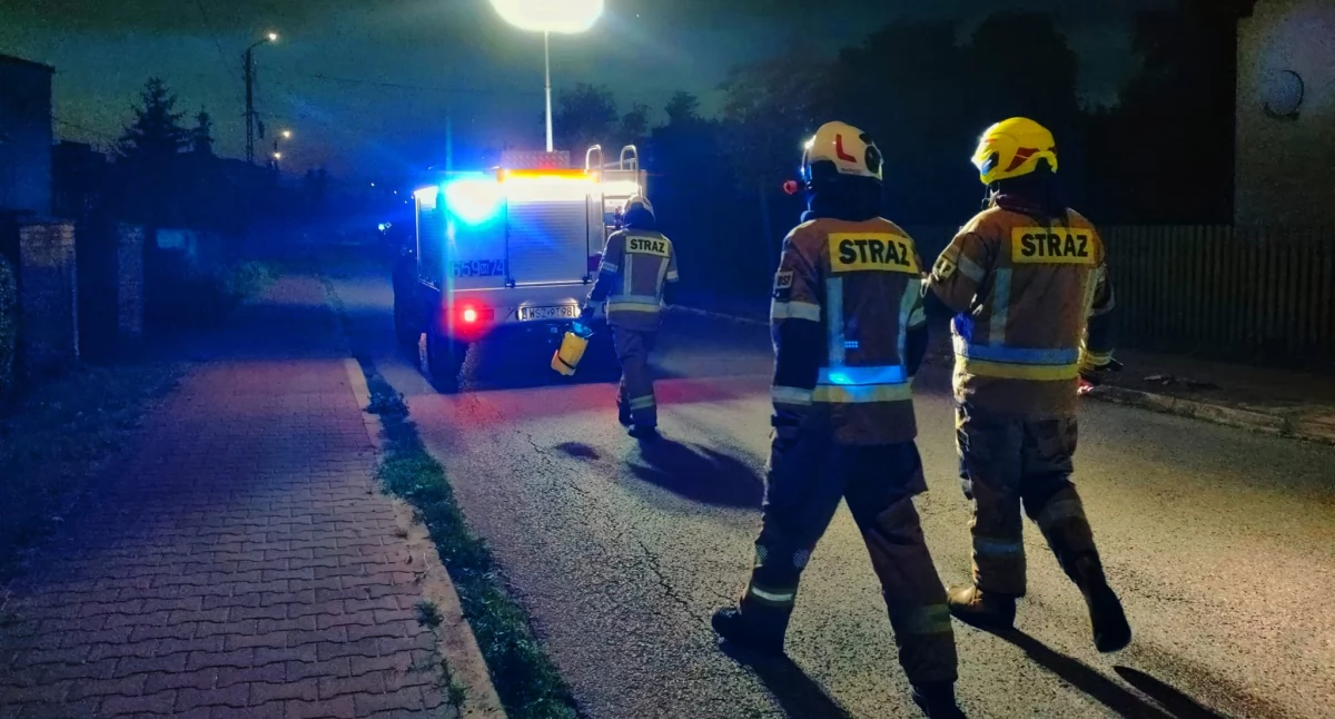Akcja OSP Orońsko. Neutralizacja wycieku oleju na ul. Brandta