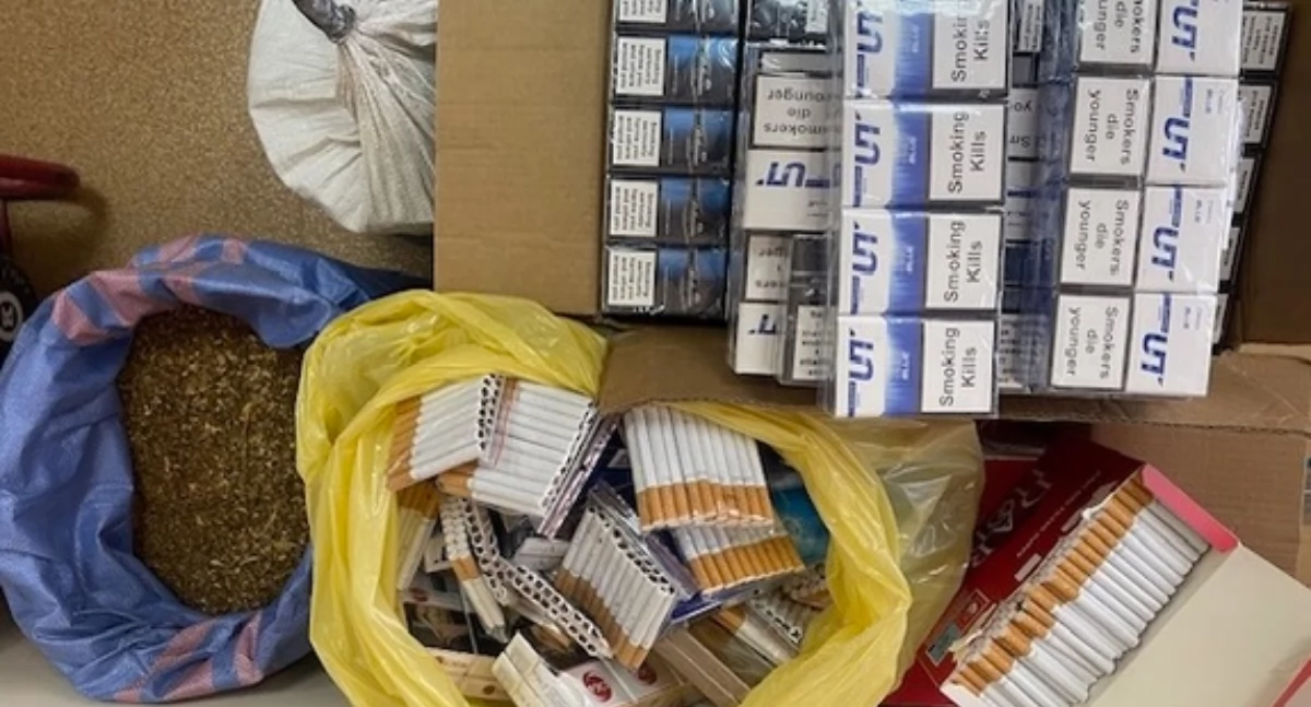 Policjanci z Szydłowca zabezpieczyli 25 tysięcy nielegalnych papierosów i 16 kg tytoniu