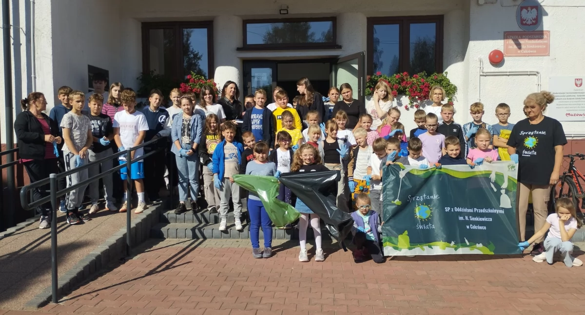 Uczniowie ze szkoły podstawowej w Cukrówce posprzątali świat