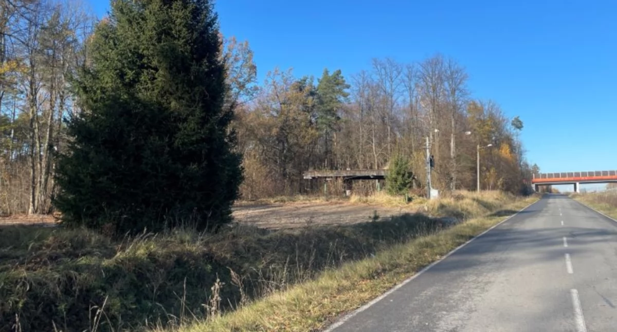 Rozbiórka ruin Zajazdu O’Kay w Woli Korzeniowej zakończona
