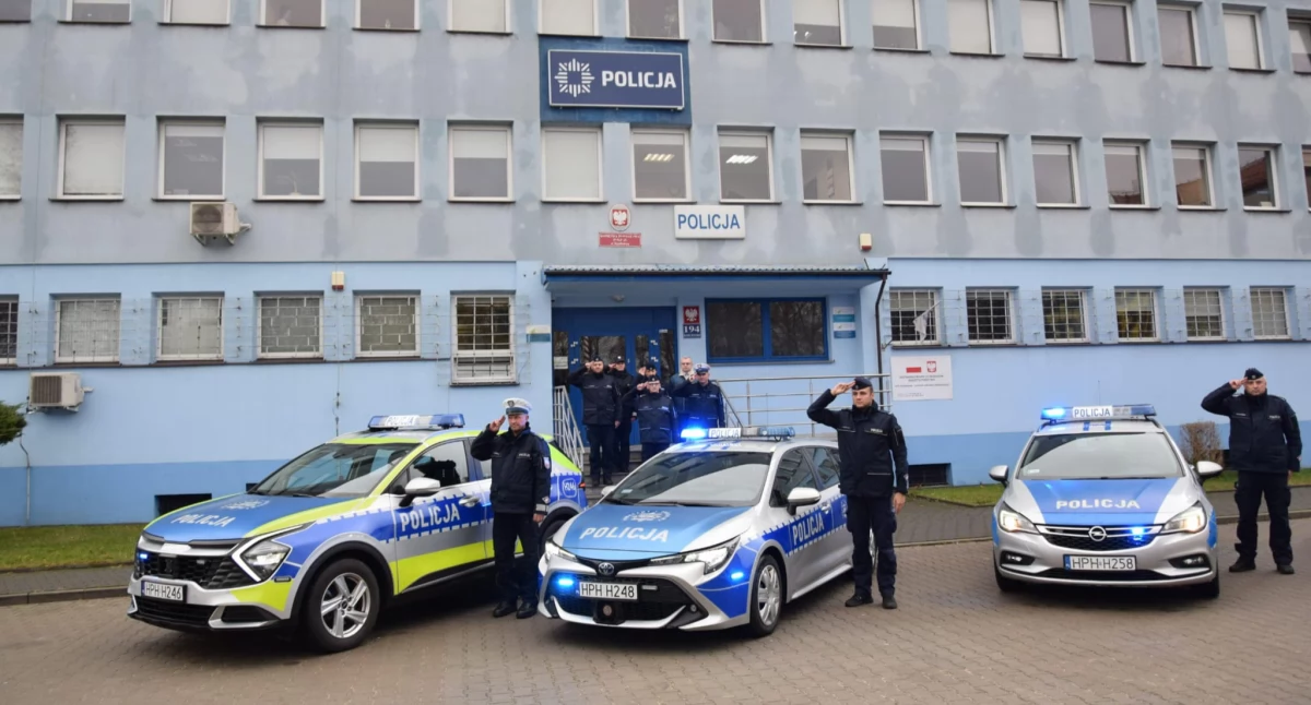  Szydłowieccy policjanci oddali hołd tragicznie zmarłemu funkcjonariuszowi