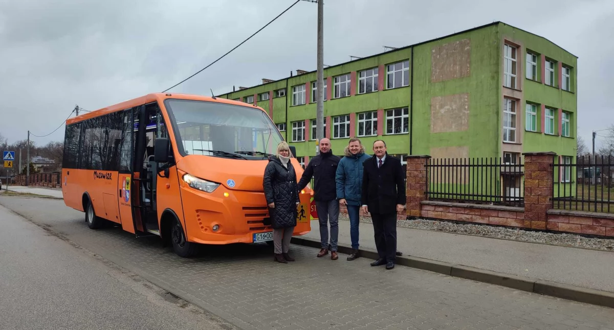 Nowy autobus szkolny w gminie Chlewiska