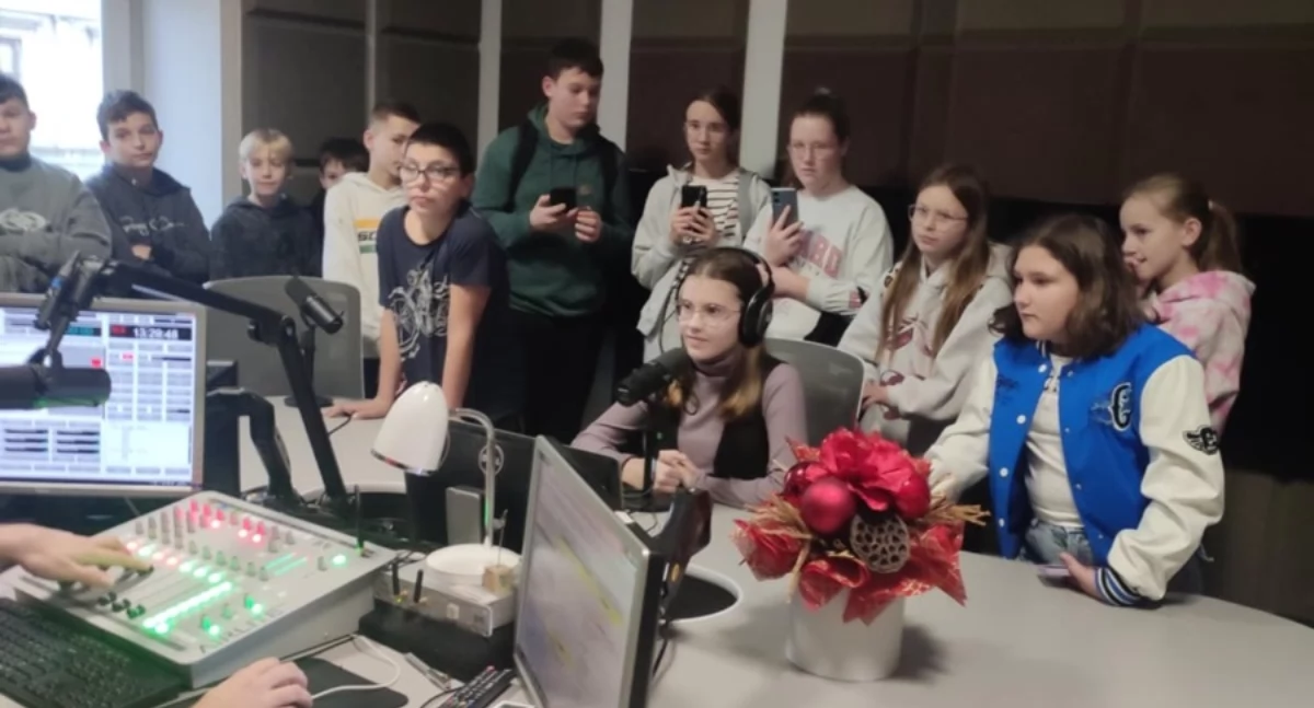 Debiut Marysi Głogowskiej ze szkoły w Orońsku na antenie radiowej 