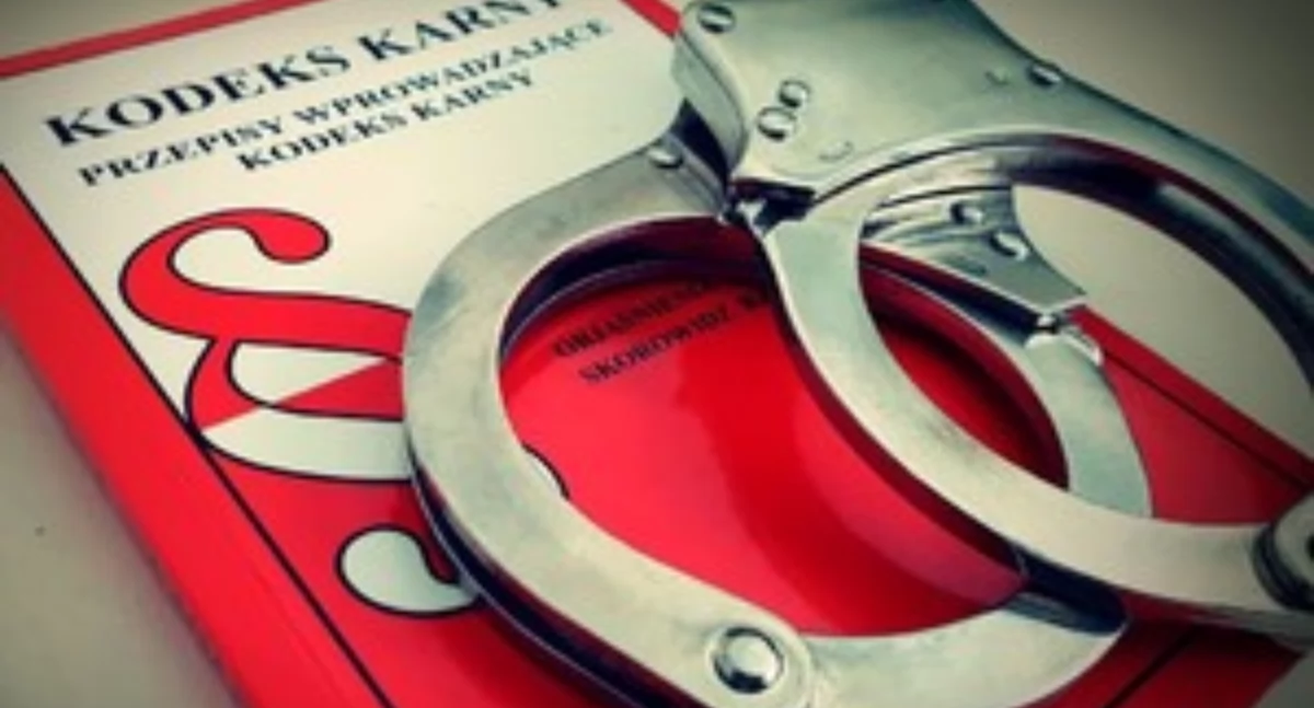 43-latek spowodował kolizję w Szydłowcu mimo sądowego zakazu prowadzenia pojazdów