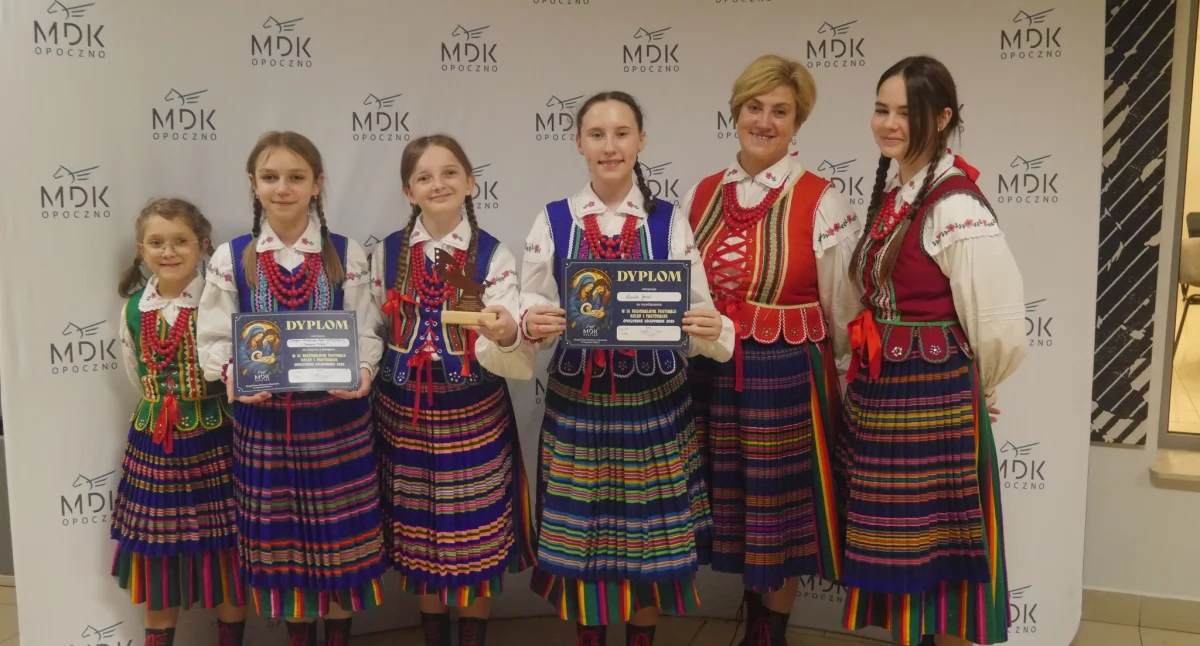 Radosne Nutki z Mirowa na opoczyńskim kolędowaniu
