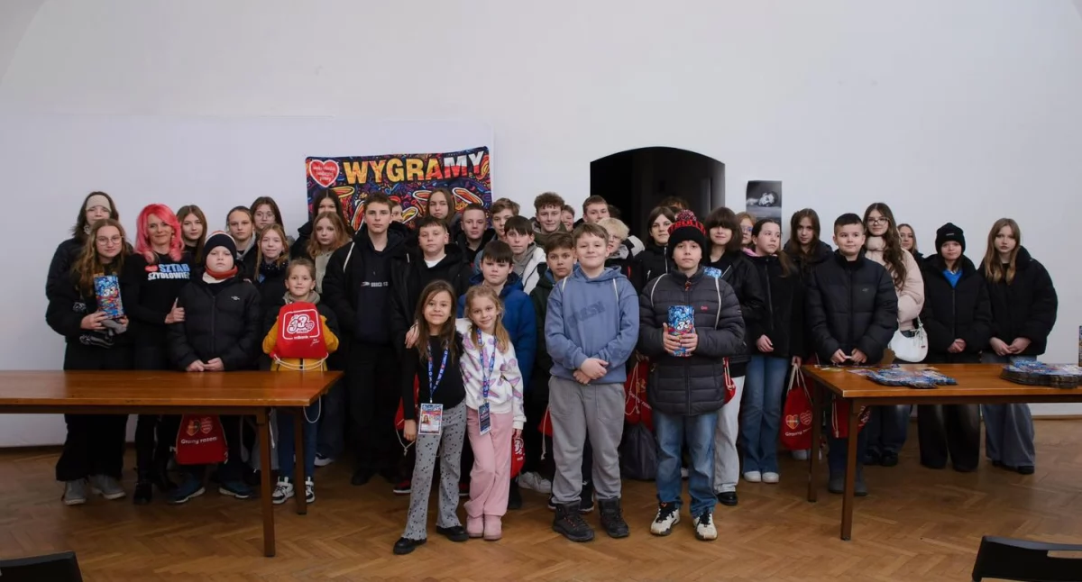 Wielkie serca wolontariuszy szydłowieckiej Jedynki – rekordowa zbiórka na 33. Finale WOŚP!