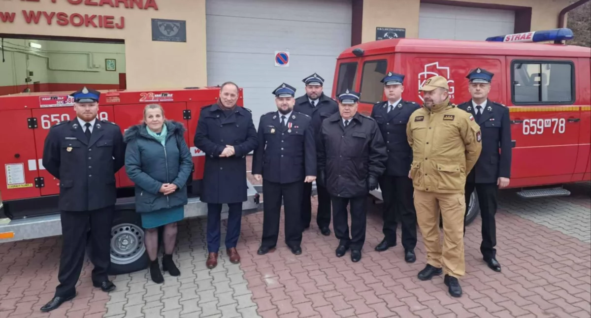 Przekazanie sprzętu dla OSP w Wysokiej