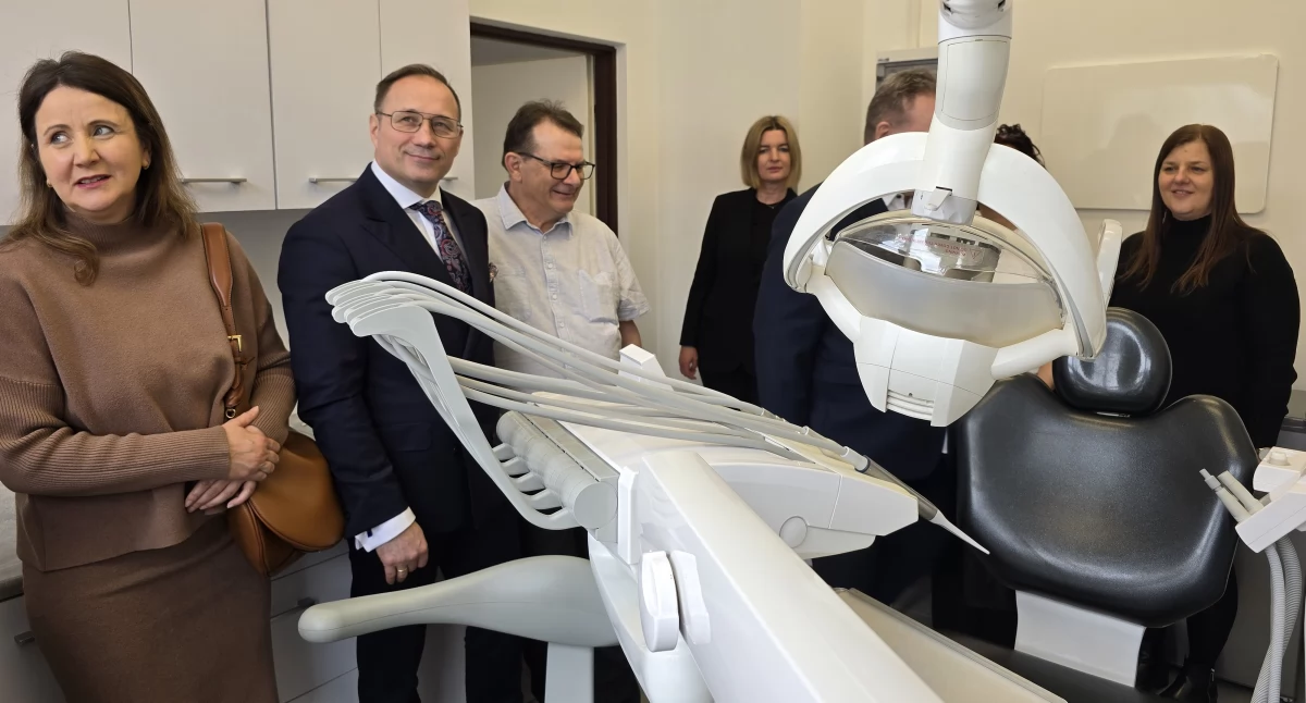 Nowy gabinet dentystyczny w Szydłowcu – darmowe leczenie dla dzieci i młodzieży!