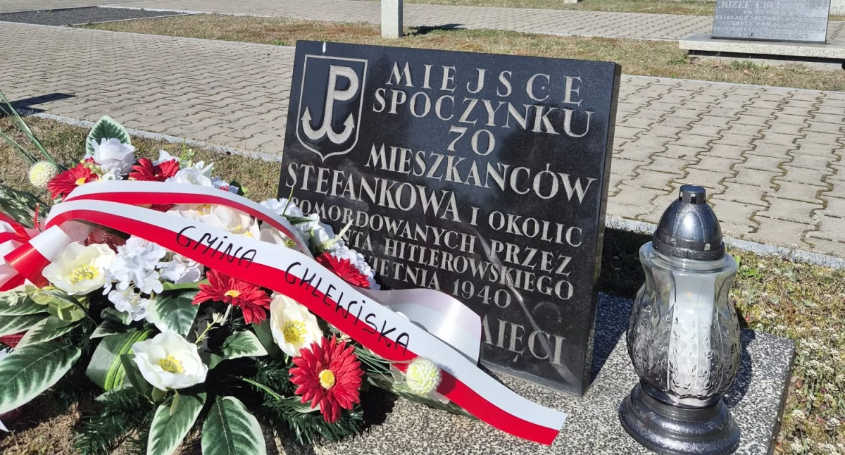 Pamięć, która nie gaśnie. Gmina Chlewiska uczciła ofiary zbrodni na Firleju