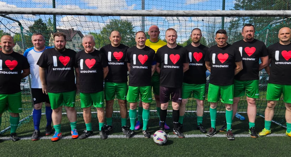 Gmina Szydłowiec lepsza w meczu towarzyskim! Sportowe emocje i świetna zabawa w Bliżynie