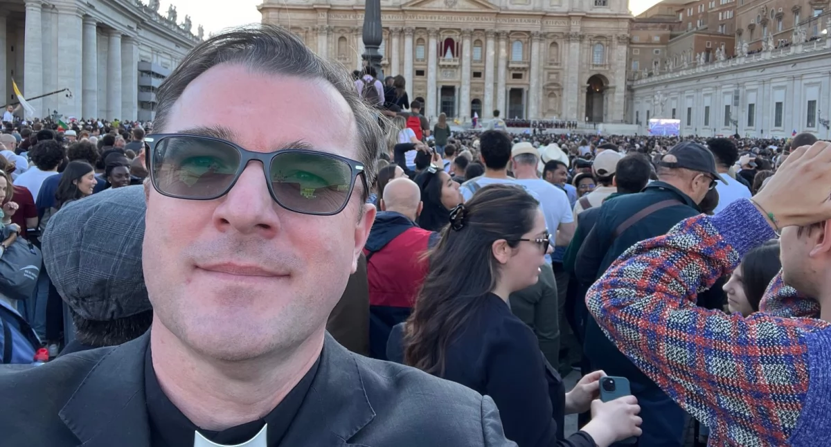  Mamy papieża!  Ks. Jakub Ciołak prosto z Watykanu dla portalu szydlowiecki.eu