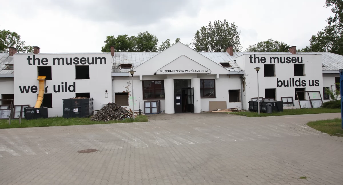 Nowe przestrzenie i udogodnienia w Centrum Rzeźby Polskiej — ruszyły prace