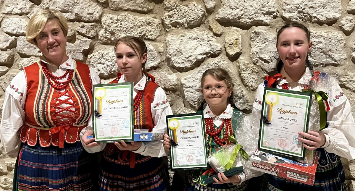 Kamila Guza, Solomia Siczkoriz i Dominika Dygas z Radosnych Nutek po raz czwarty laureatkami Festiwalu „Sancta Maria”