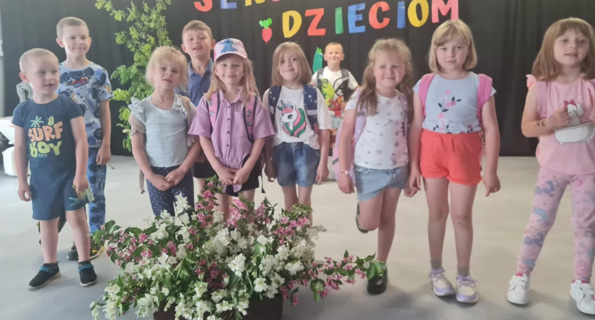 Seniorzy czytali dzieciom Tuwima — wyjątkowe spotkanie w Jastrzębiu