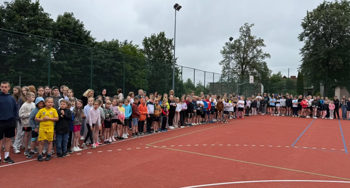 Sportowe emocje w Chlewiskach — za nami I Międzyszkolne Igrzyska Lekkoatletyczne!