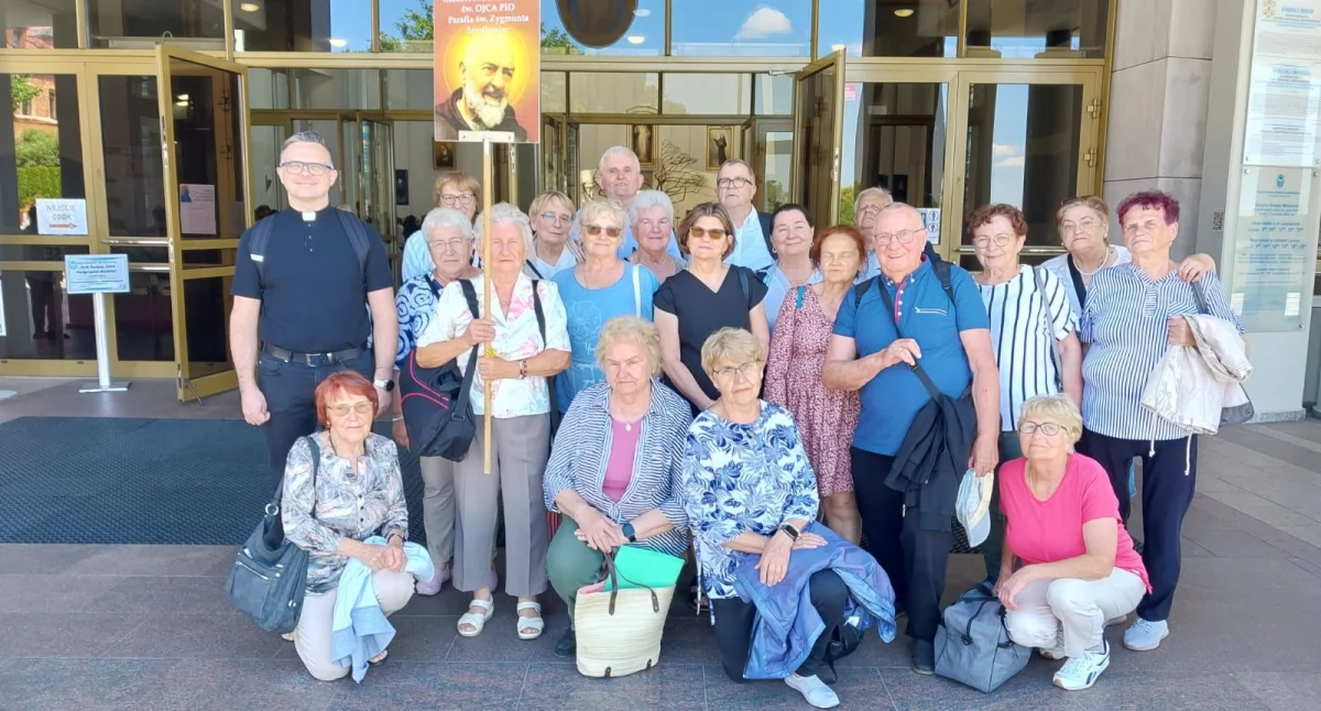 Grupa św. Ojca Pio z ks. Michałem Faryną pielgrzymuje do Łagiewnik