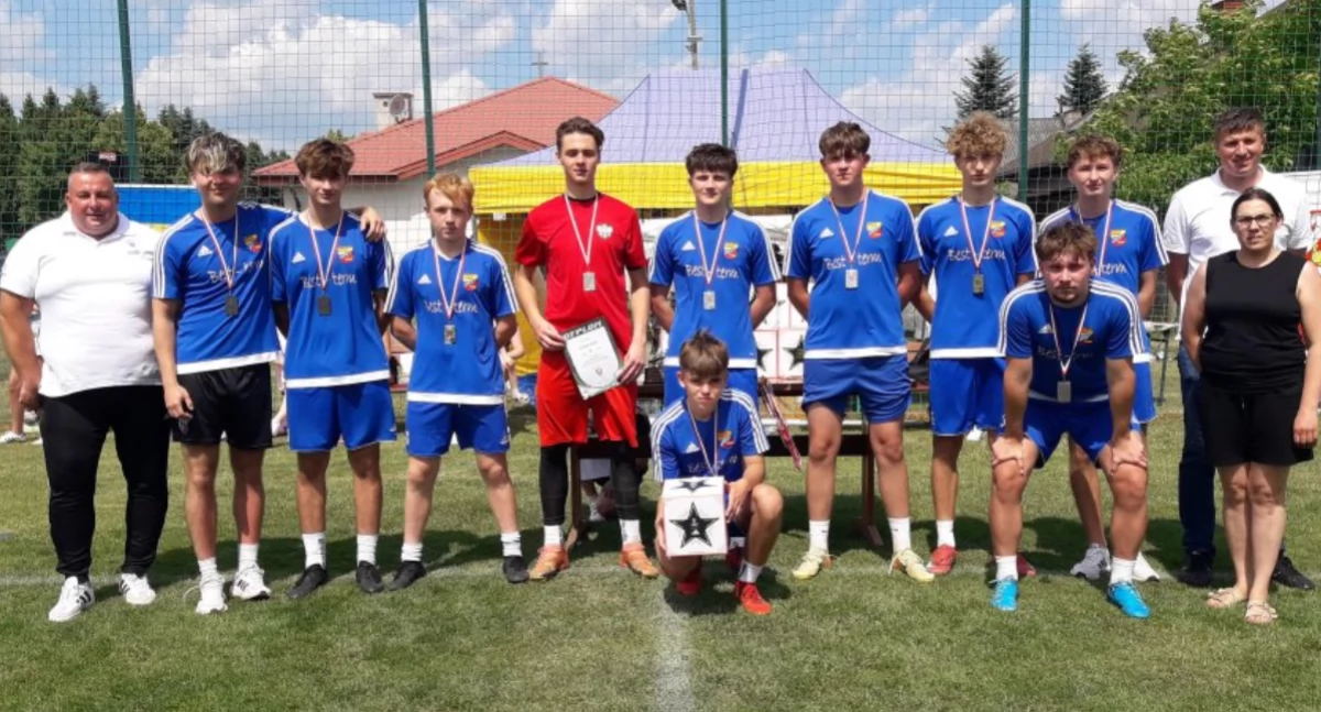 Gol za golem, emocje do ostatniego gwizdka — wielki sukces FC Szarlotki