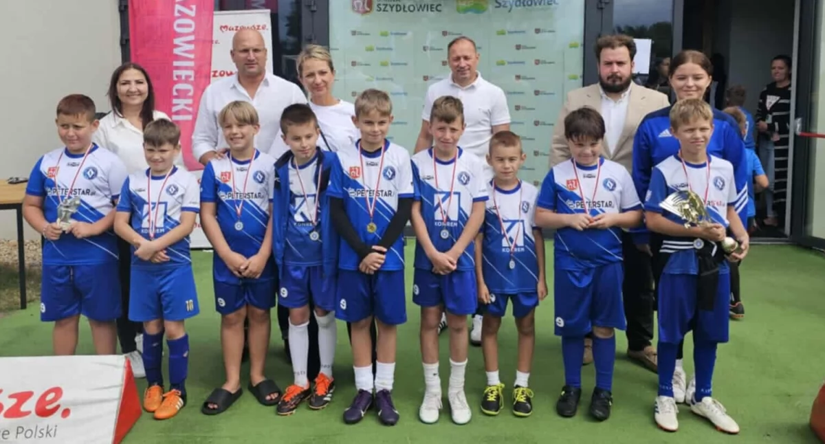 Piłkarskie Zakończenie Lata 2024 w Szydłowcu – młodzi zawodnicy na medal!