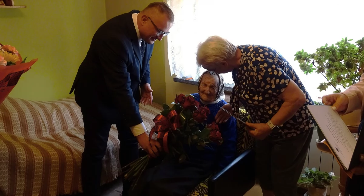 100 lat Pani Stefanii Sieczki – wyjątkowe urodziny w Załawie