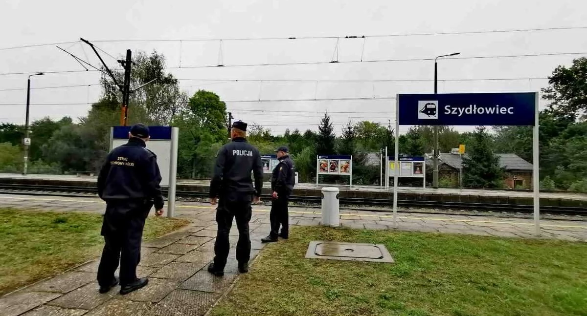 Szydłowieccy policjanci i SOK wspólnie dbają o bezpieczeństwo na kolei
