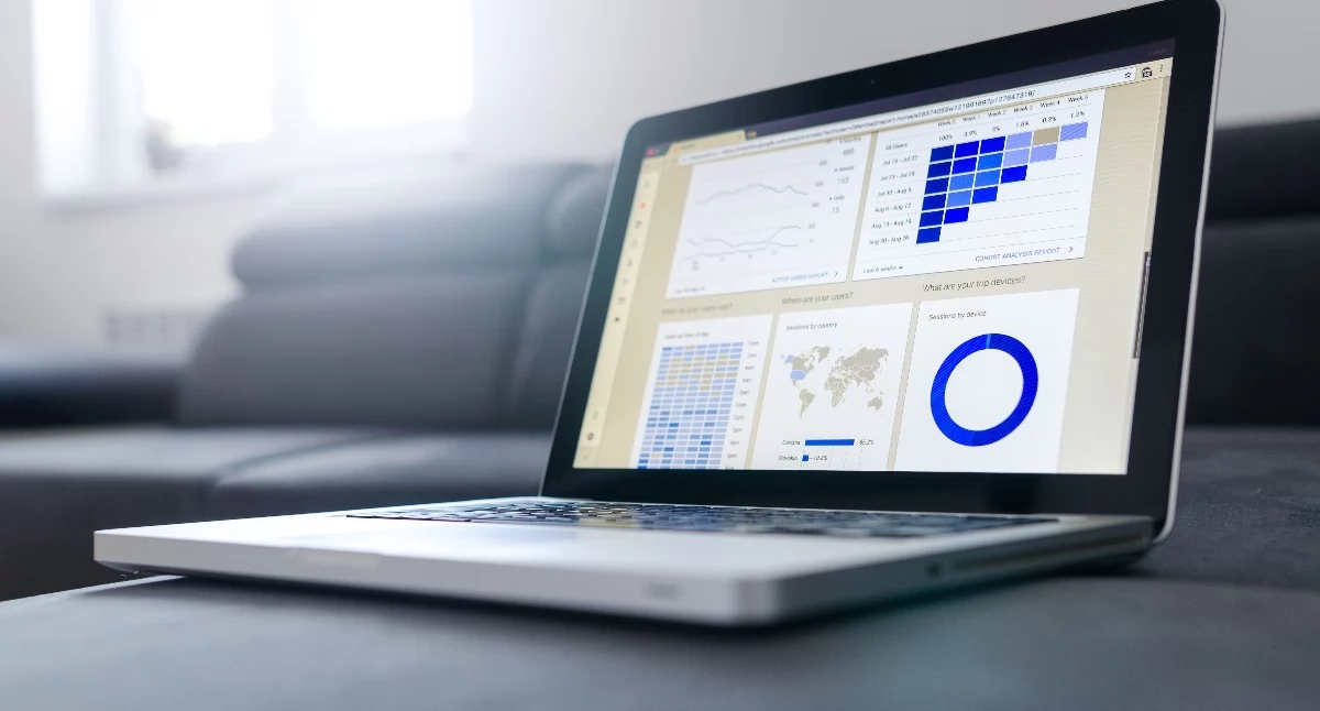 Oprogramowanie ERP dla firm - jak wybrać system, który porządkuje procesy i dane?