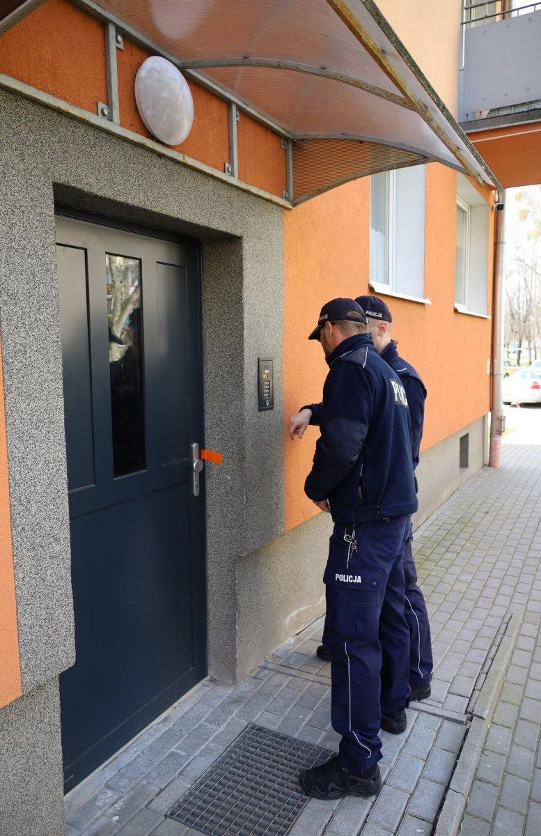 Mazowiecka Policja informuje! Zostańcie w domu my pomożemy!