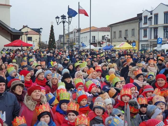 Jasełkowy korowód przeszedł ulicami Szydłowca