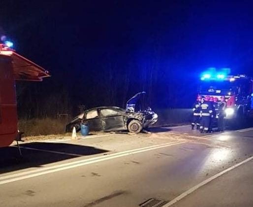Ranny nietrzeźwy kierowca i pasażerka