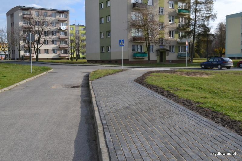 Nowy chodnik przy Staszica