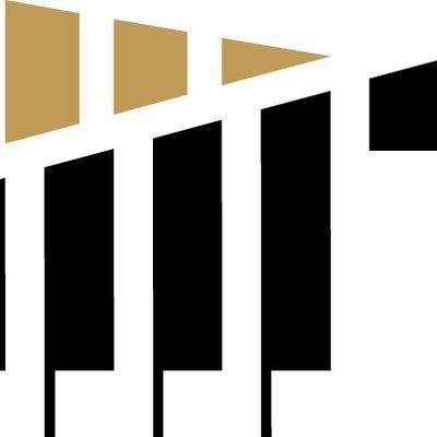 Kobieta i mężczyzna w muzeum