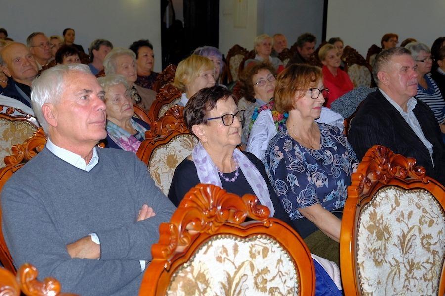 Jesienny koncert zainaugurował semestr Uniwersytetu Trzeciego Wieku [ZDJĘCIA!]